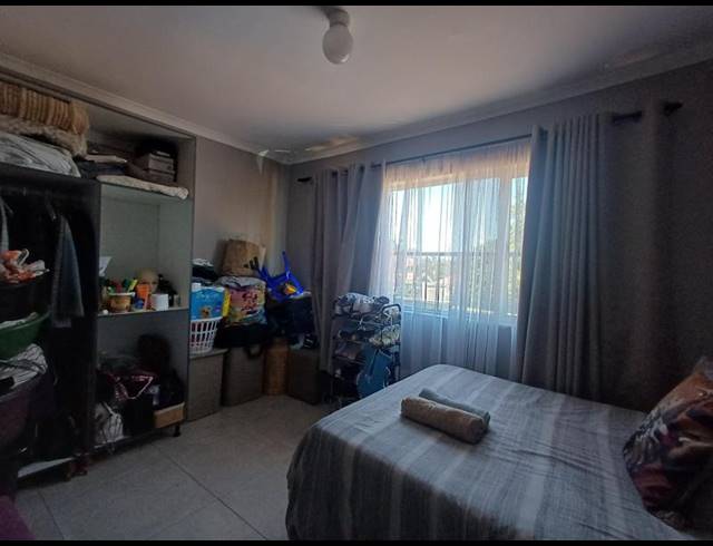 2 BEDROOM PROPERTY TO RENT IN GREENWOOD PARK